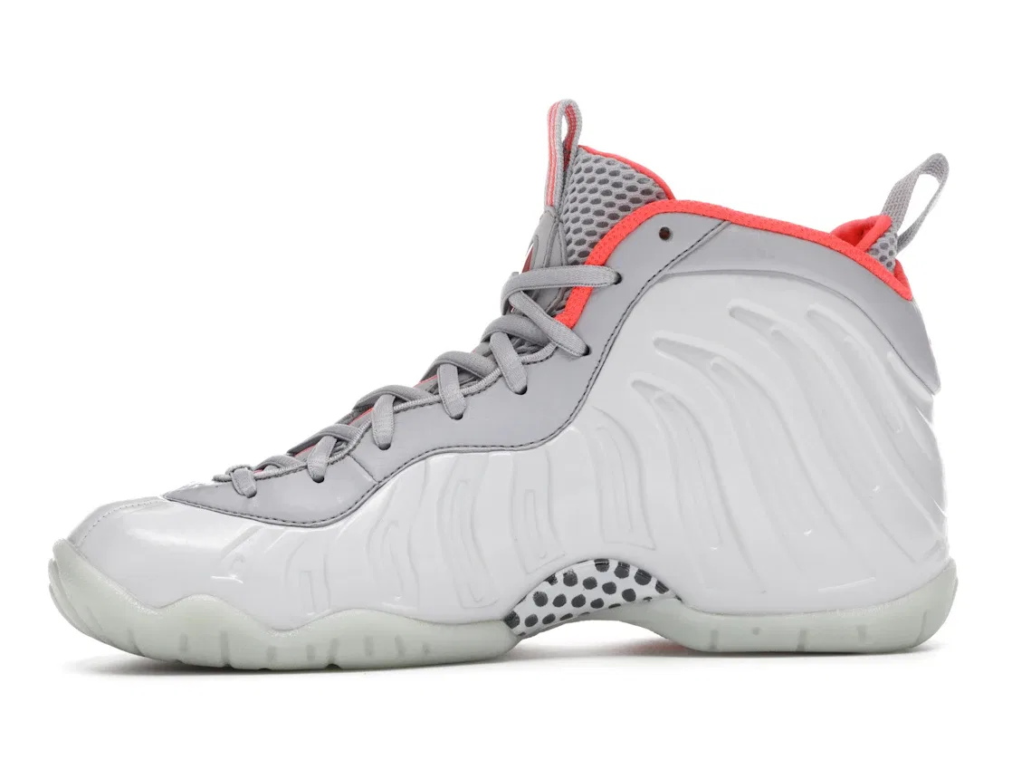 Детские кроссовки Lifestyle Nike Air Foamposite Pro, Pure Platinum Pure Platinum Wolf Grey Bright Crimson — фото 3