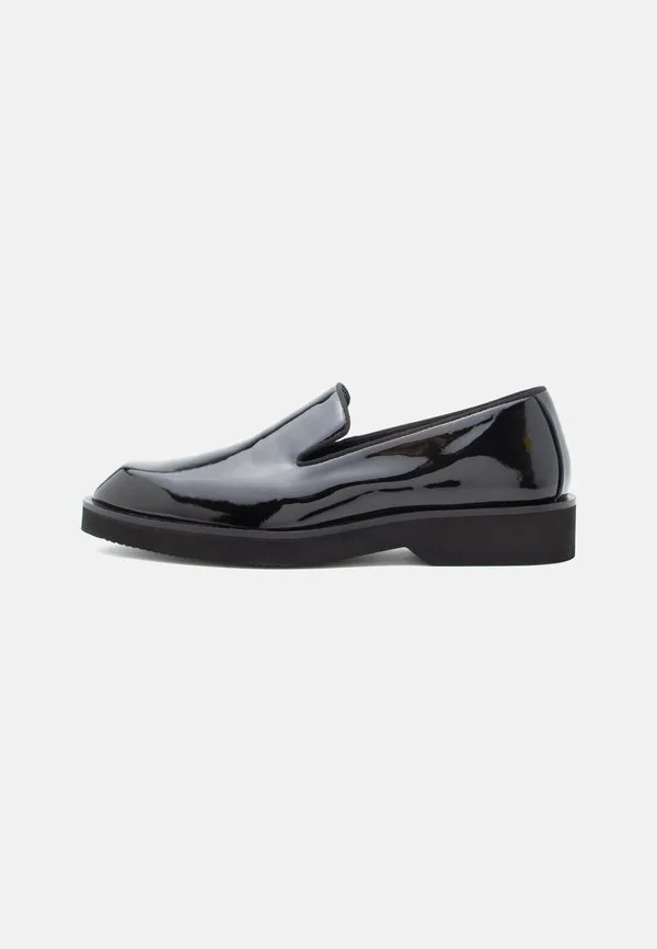 Кожаные стильные слипоны Zign, Black