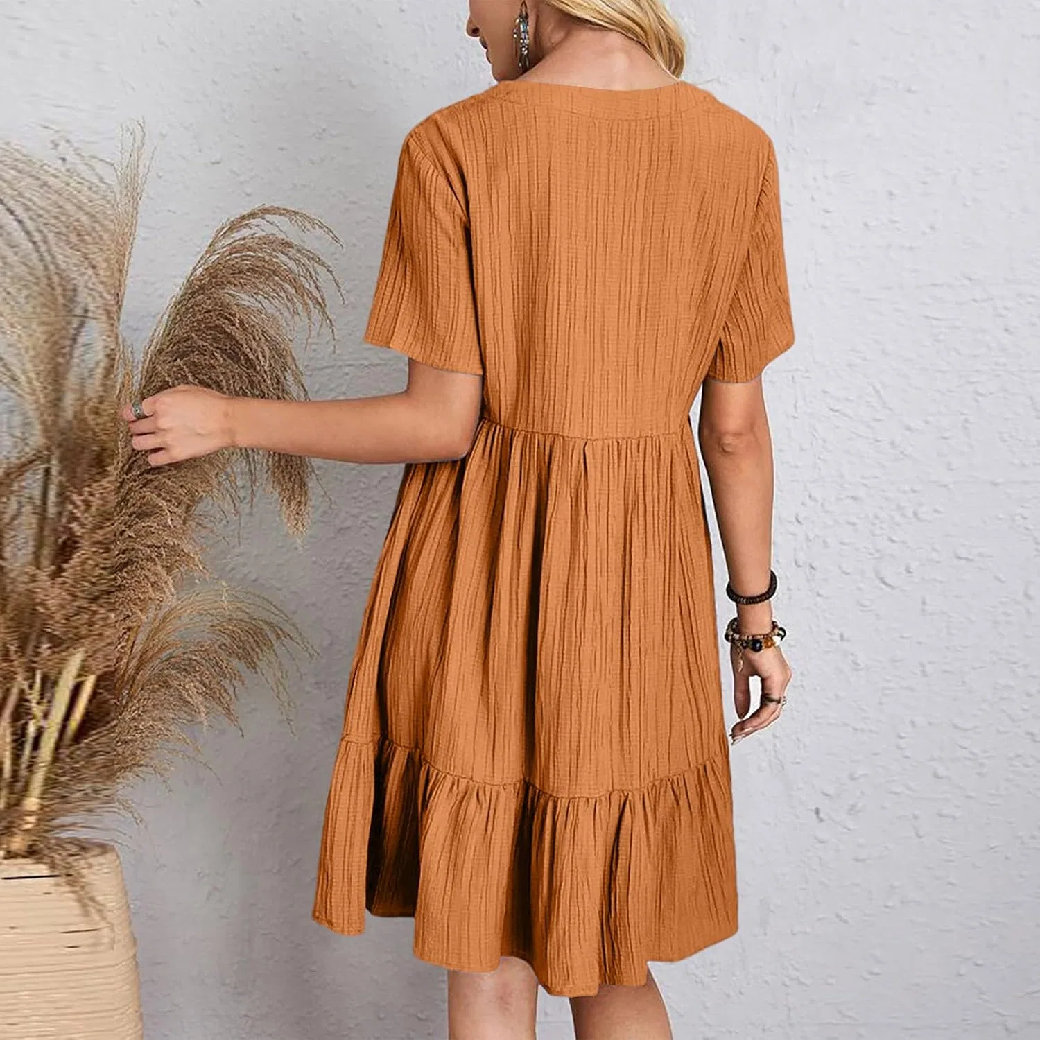Женское повседневное платье с V-образным вырезом Relaxed Fit, Saffron — фото 3