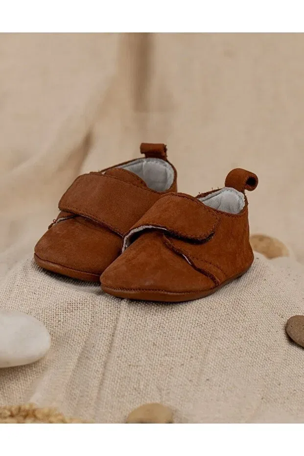 Детские тапочки для мальчиков из натуральной кожи Pam Tan Suede Leather Baby Shoes Beybium, Tan Color