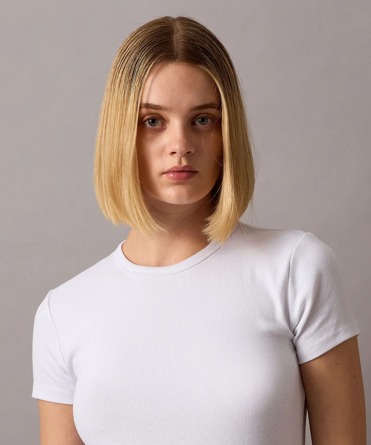 Женская футболка с длинным рукавомContour Rib T-Shirt Calvin Klein, Белый