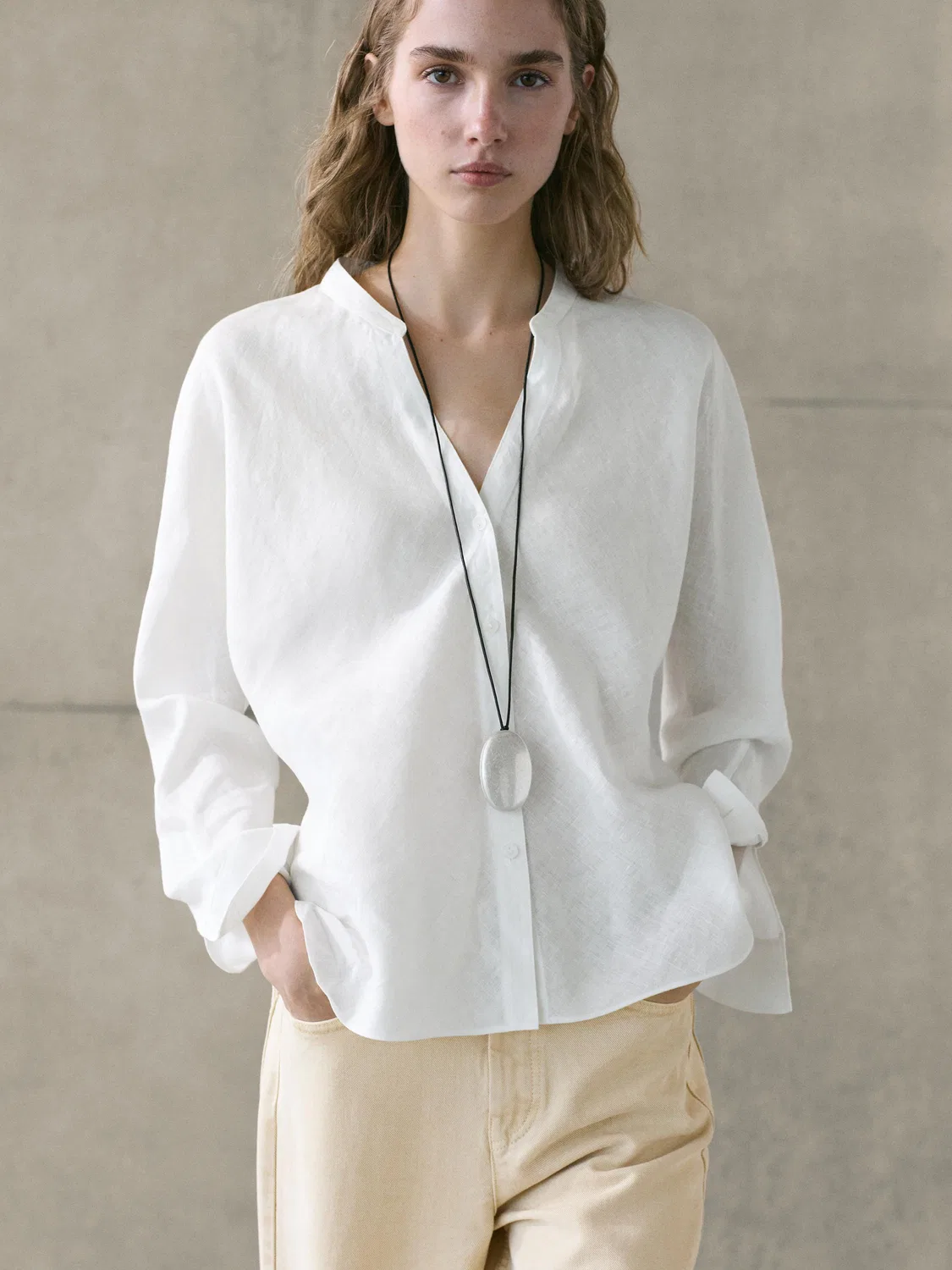 Рубашка со стоячим воротником из 100% льна Massimo Dutti, белый — фото 2