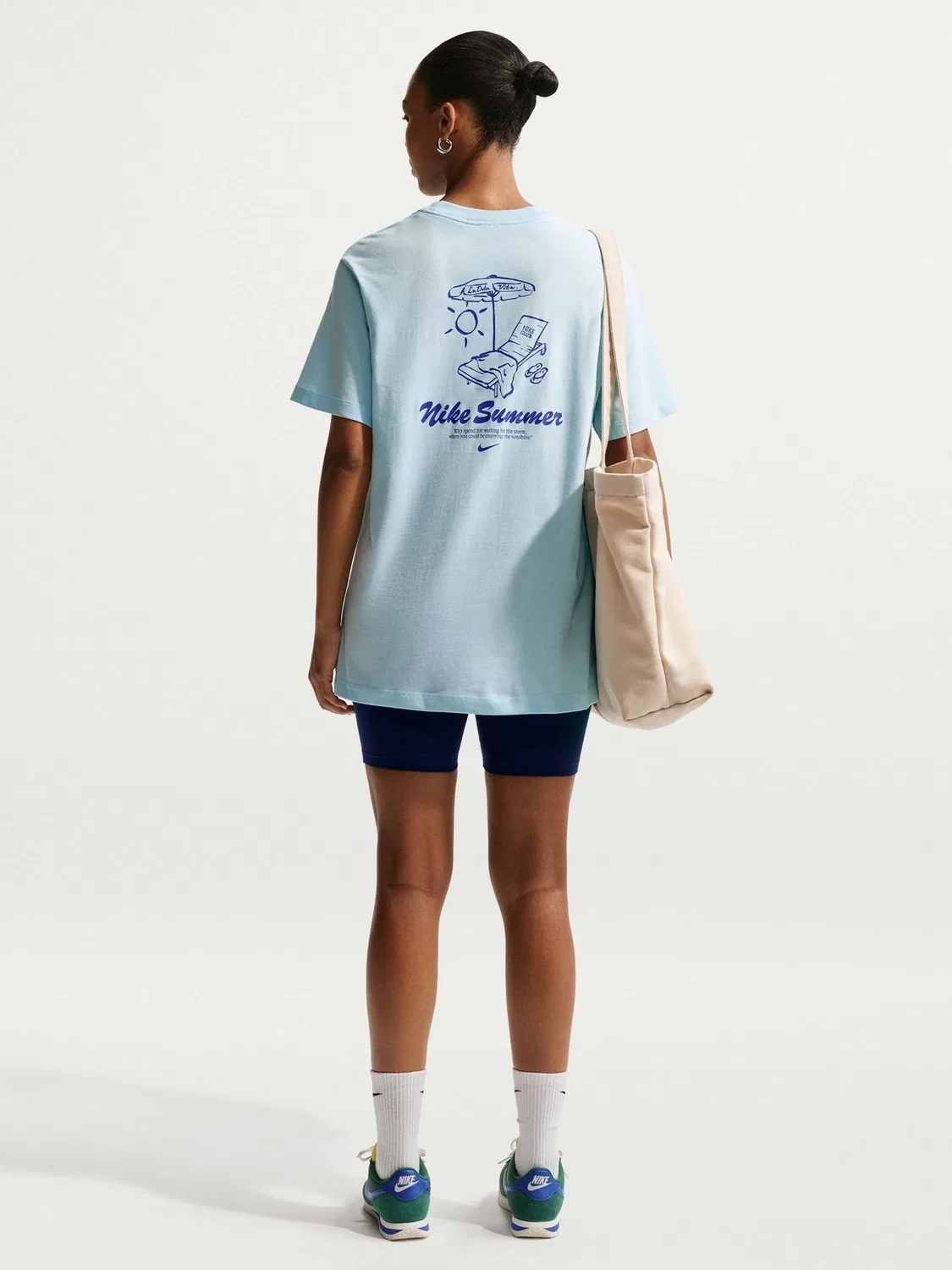 Футболка свободного кроя Nike Beach Boxy, Glacier Blue