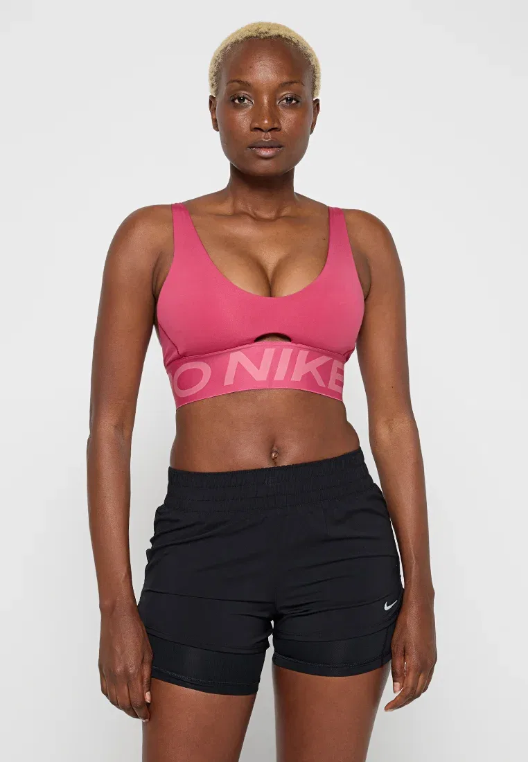 Спортивный бюстгальтер средней степени поддержки Nike Performance, Sweet Beet Desert Berry White