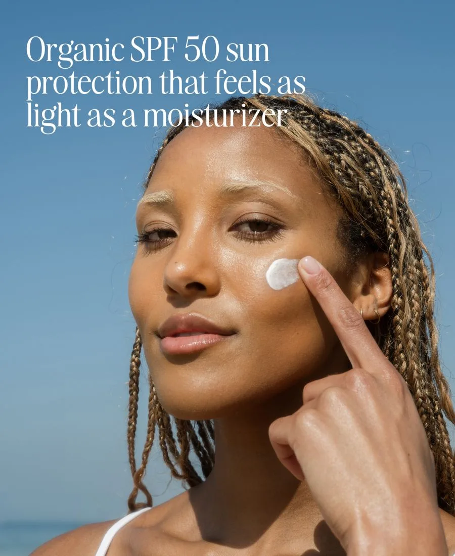 COOLA Классический солнцезащитный лосьон для лица SPF 50, 0,85 унции — фото 3