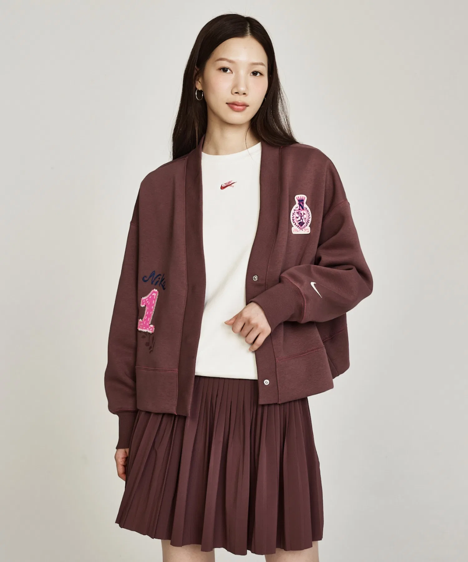 Женский флисовый кардиган Nike Sportswear Oversized IQ3944-515 Tattoo — фото 2