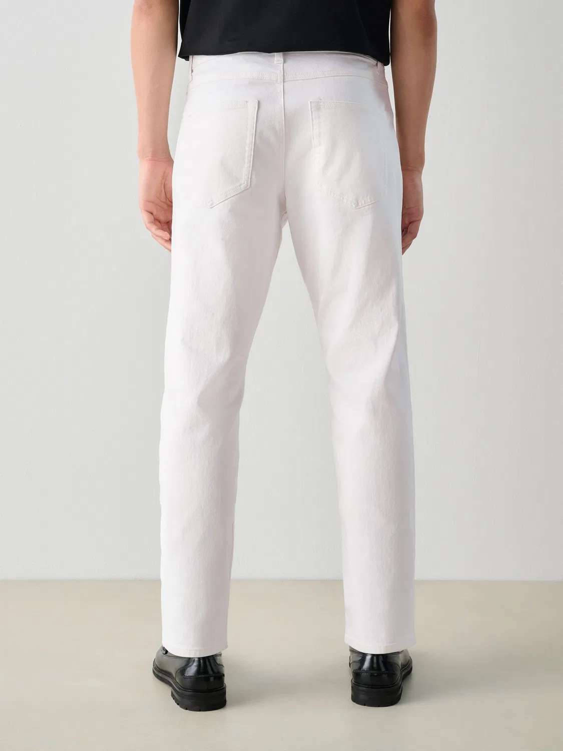 Джинсы Slim Fit Essential Stretch Next, белый — фото 3