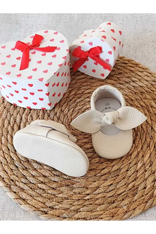 Детские мокасины для девочек из натуральной кожи Angel model Minibiri, Cream — фото 3