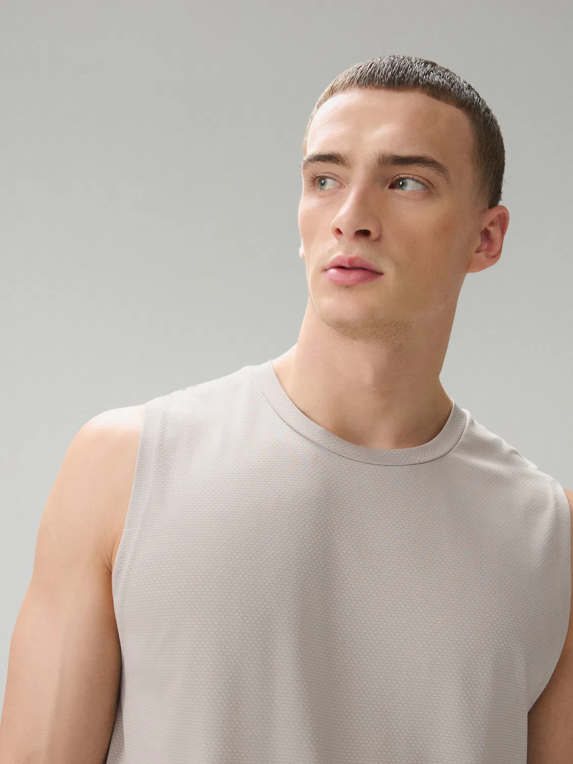 Футболка спортивная дышащая Performance Gym Training Top Next, нейтральный — фото 4