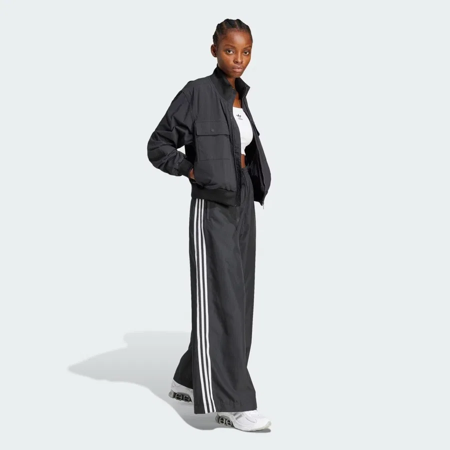 Женская куртка спортивная с длинным рукавом, adidas, Черный — фото 3