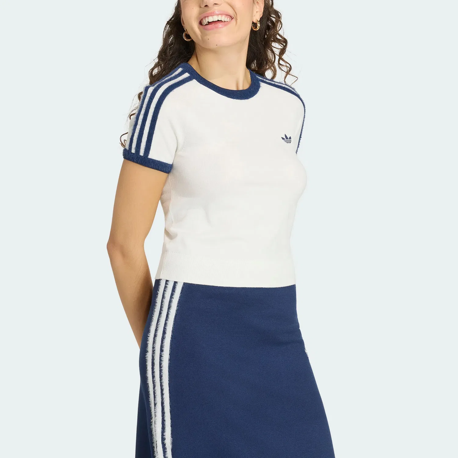 Женская футболка с круглым вырезом Adidas Originals, White/Dark Indigo — фото 3