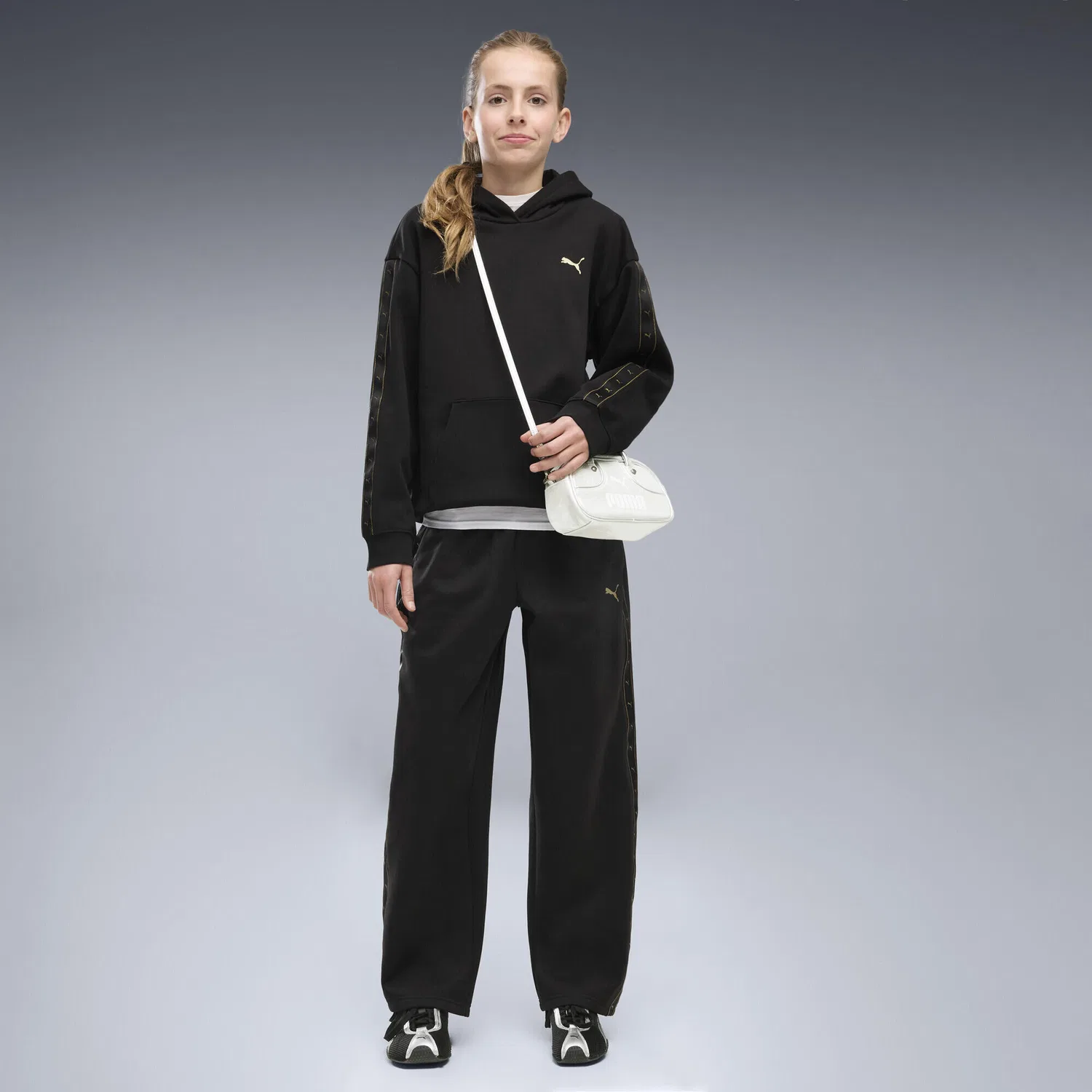 Детские спортивные штаны с принтом Essentials Tape Relaxed Puma, Schwarz — фото 2