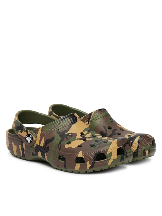 Шлепанцы Classic Camouflage Clog Crocs, зеленый — фото 2