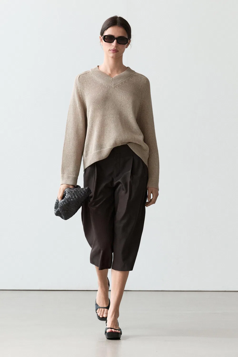 Свитер Massimo Dutti Cotton Blend V-Neck Knit, бежево-серый — фото 3