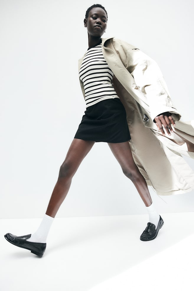 

Футболка, облегающая фигуру H&M, мультиколор