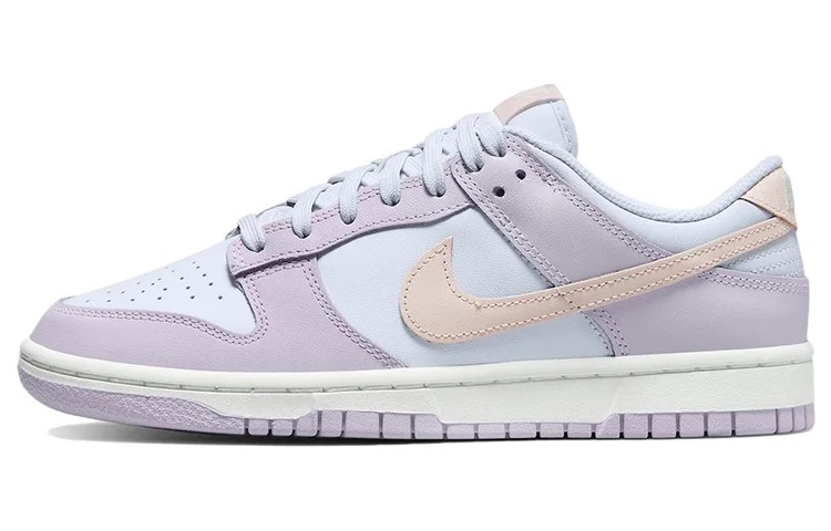 Женские кроссовки Nike Dunk Low Easter