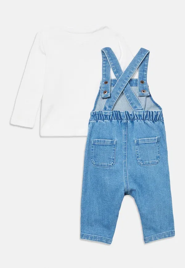 Комплект из джинсового комбинезона и футболки, хлопок, Denim dungarees and t-shirt set, Tommy Hilfiger denim/White, белый/синий — фото 2