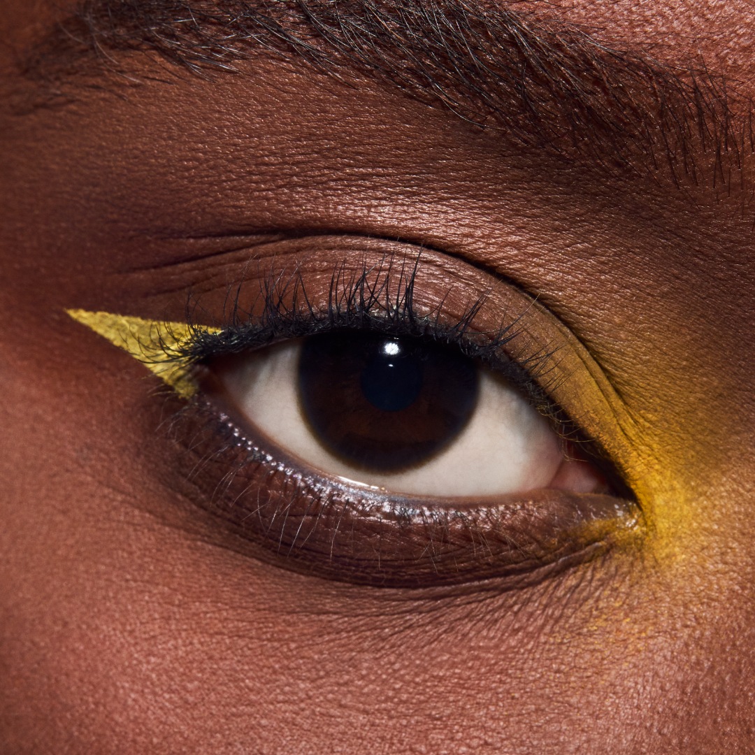 Карандаш для глаз colour excess gel pencil Mac, 37 - b-a-n-a-n-a-s, вес 0.35 гр. — фото 4