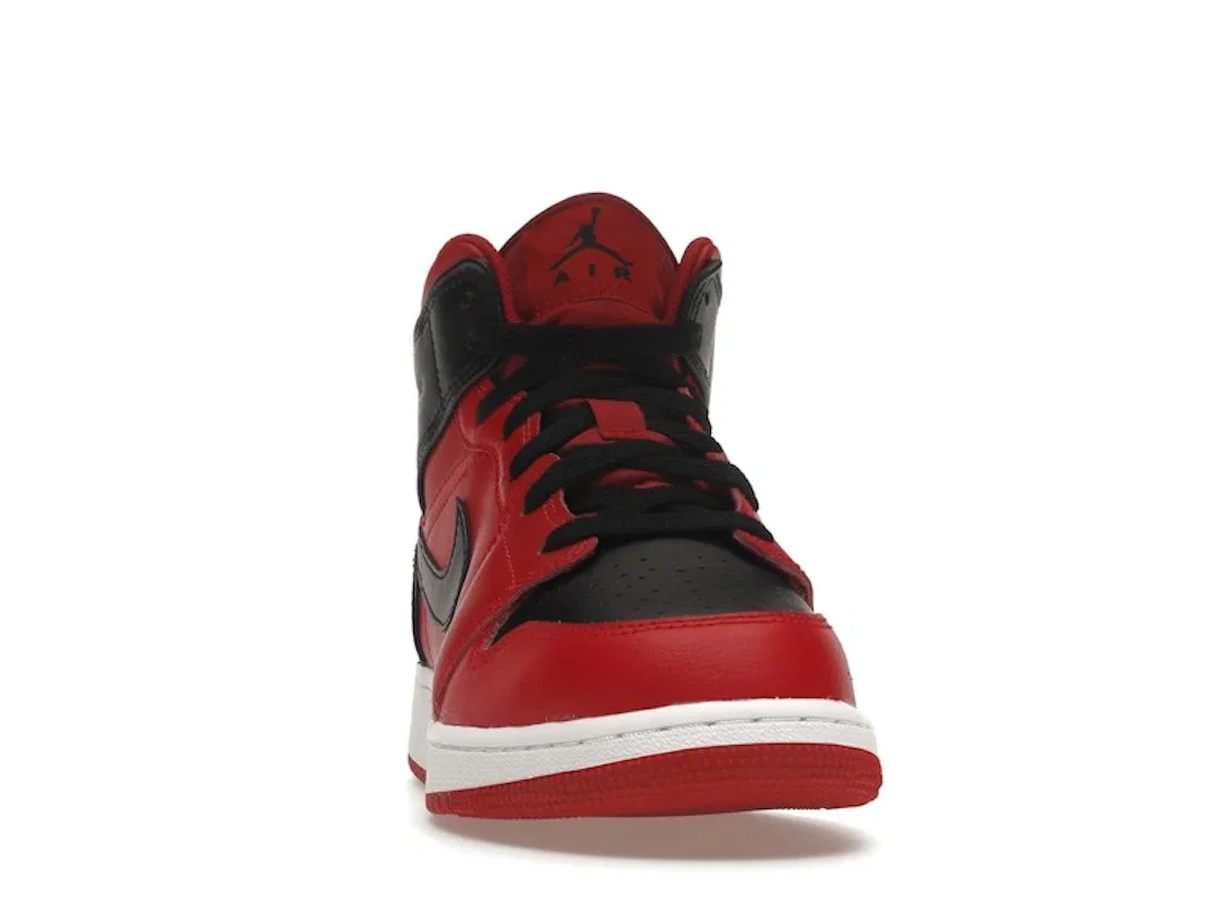 Детские кроссовки с высоким берцем Jordan 1 Mid Reverse Bred (2021) (GS) Jordan, Gym Red/White/Black — фото 2
