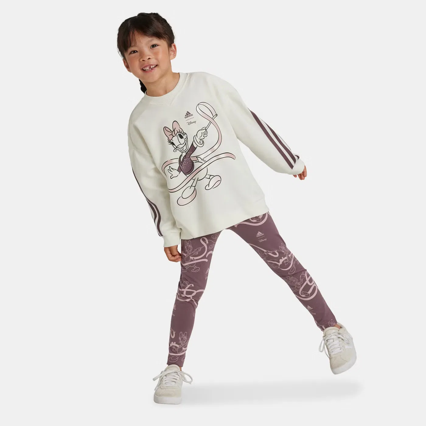 Комплект свитшот и штаны с принтом Disney Minnie and Daisy Adidas, белый