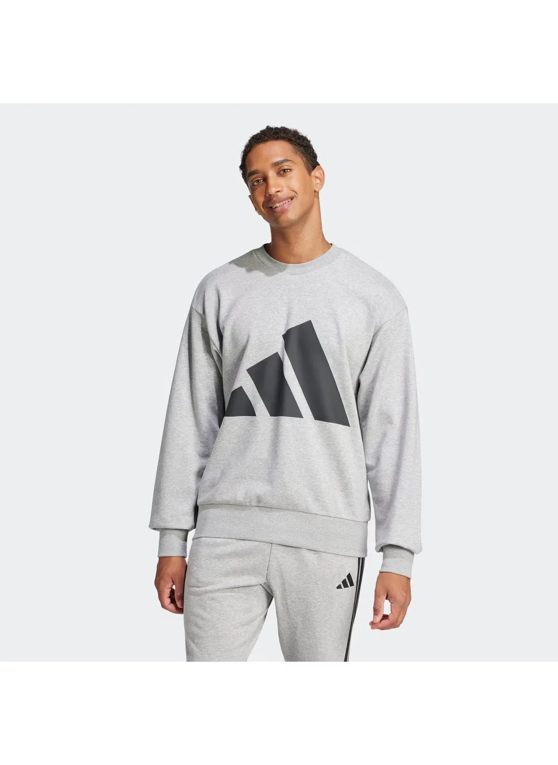 Свитшот из футера с большим логотипом Essentials Adidas, серый — фото 3