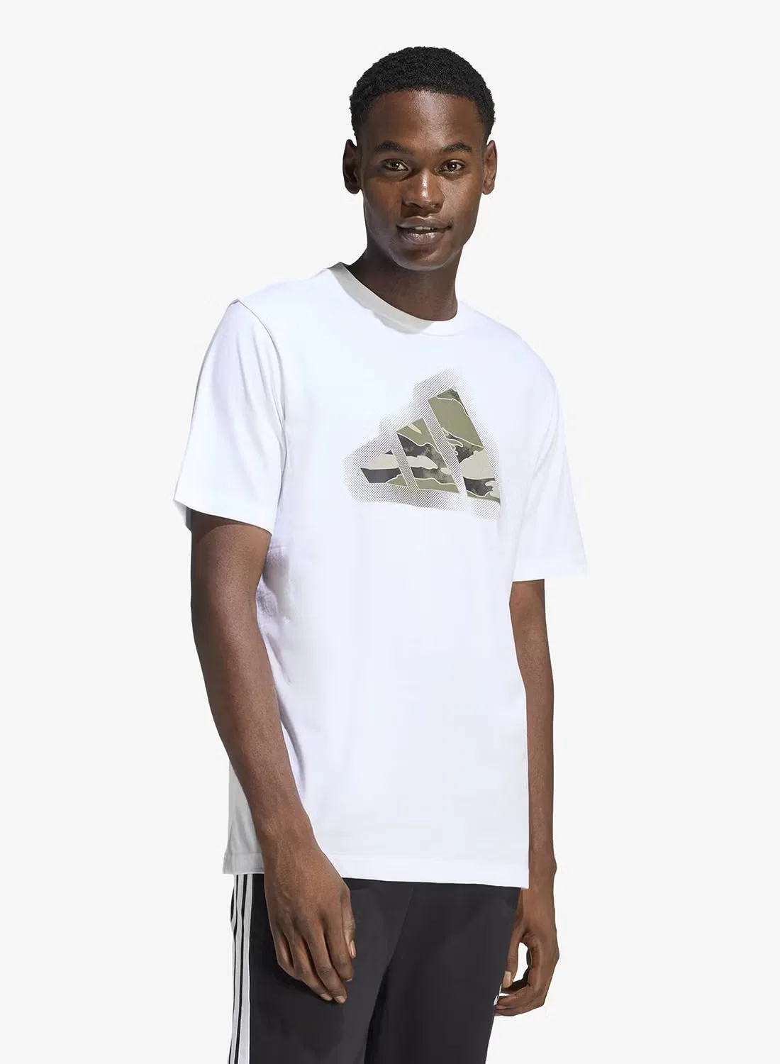 Футболка с принтом Camo Modern Logo Adidas, белый