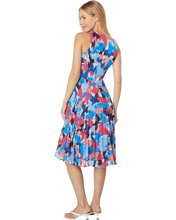 

Платье Maggy London Printed Fit-and-Flare Dress with Pleated Skirt, цвет Soft White/Coral