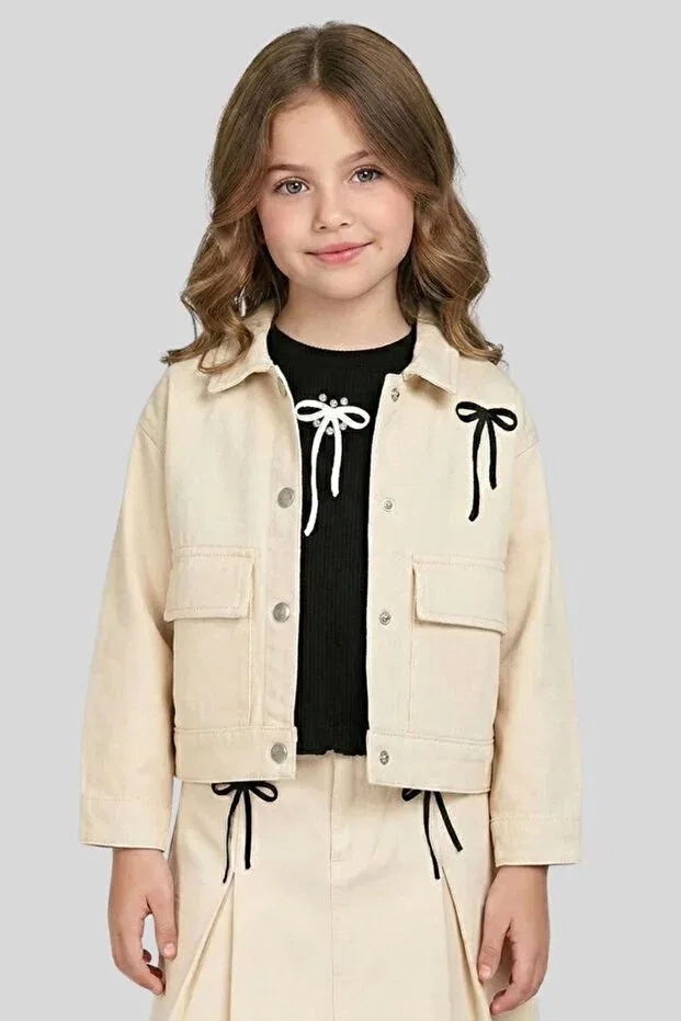 Детская джинсовая куртка кремового цвета с вышитым бантом Ww Waka Waka Kids Store