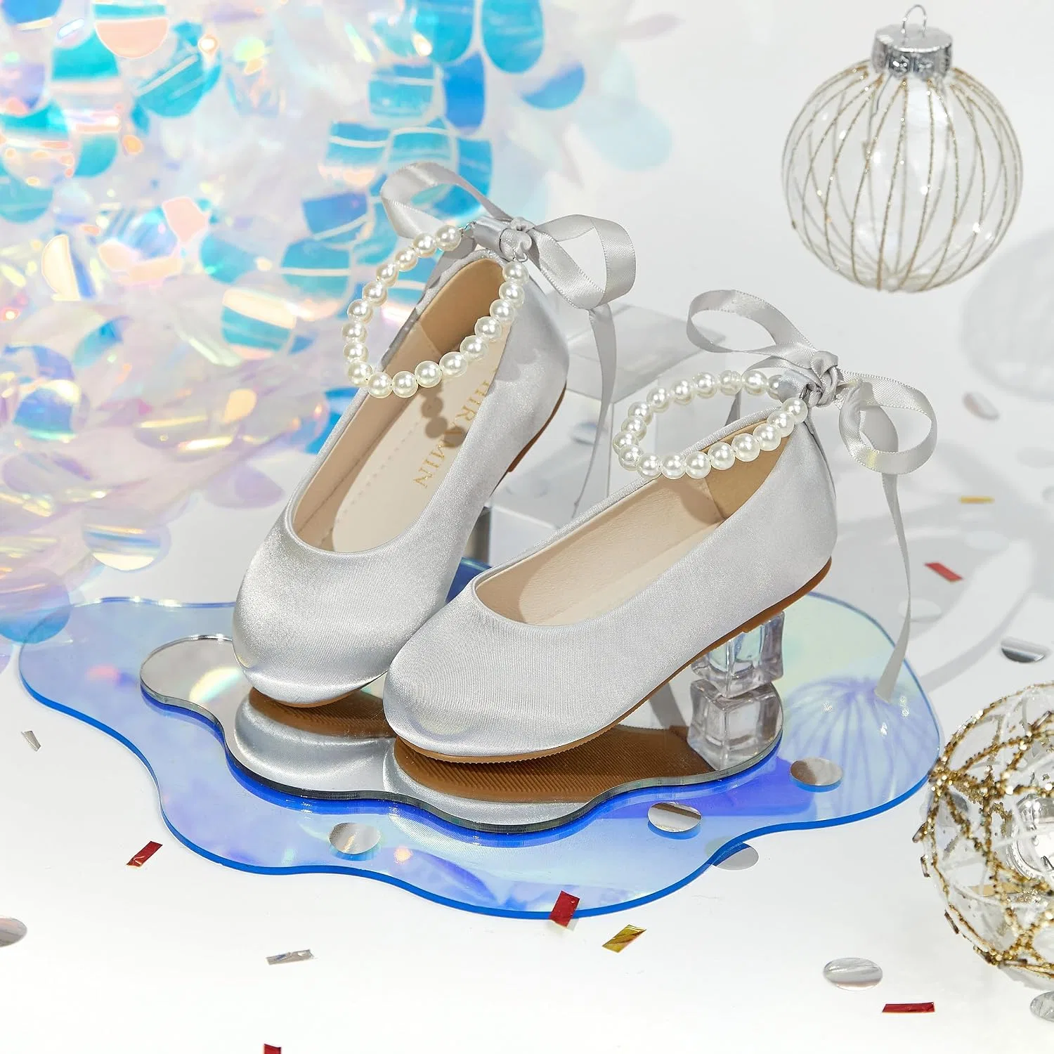 Детские туфли-балетки для девочек с жемчужным ремешком PHIRAMIN, Silver Gray Pearl Strap — фото 3