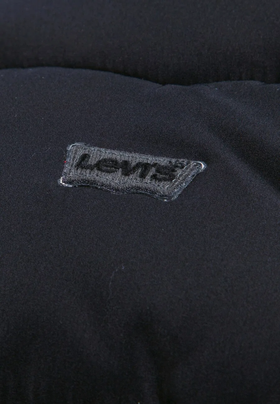 Детский жилет Levi's Kids черного цвета — фото 3