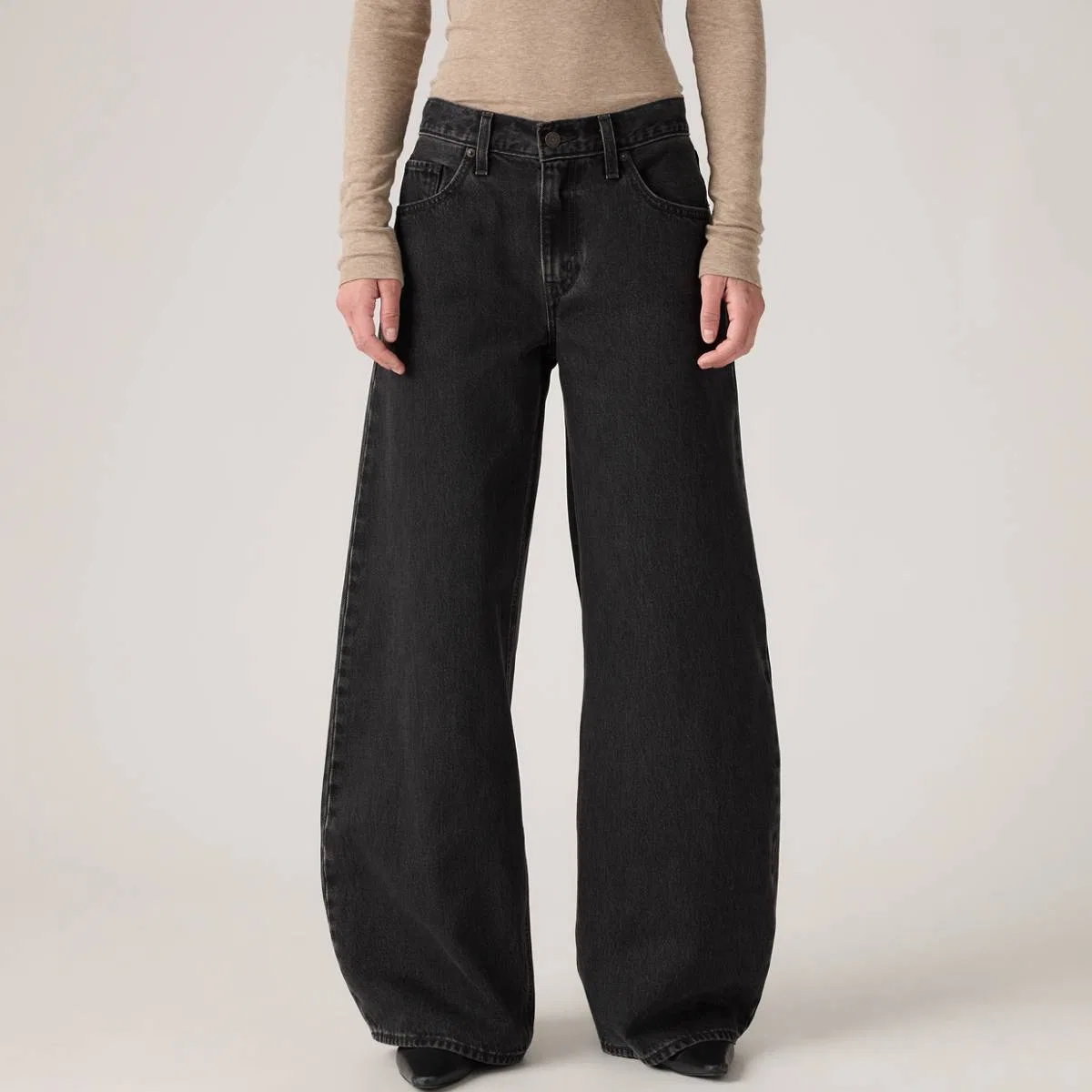 Женские джинсы-капли с широкими штанинами Levi's, Influential Lady Stone - Black — фото 2