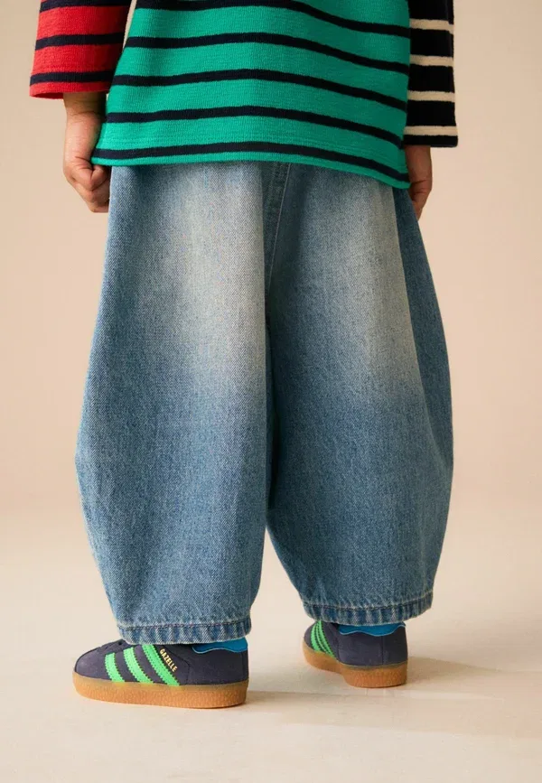 Джинсы с эластичным поясом Regular fit - wide barrel jeans Next mid blue tint, синий — фото 2