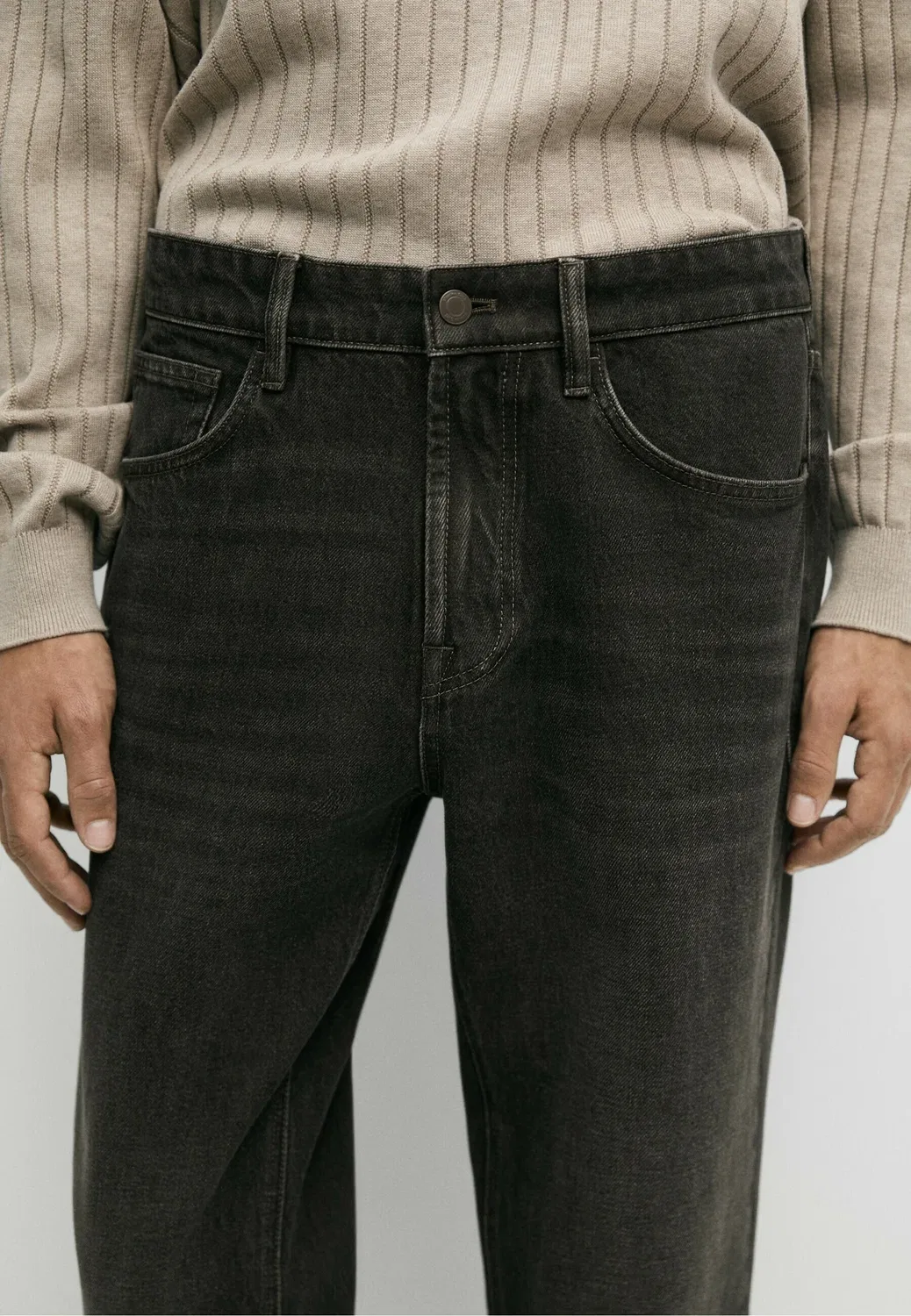 Джинсы зауженного кроя с эффектом потертости - джинсы прямого кроя Massimo Dutti, Grey — фото 4