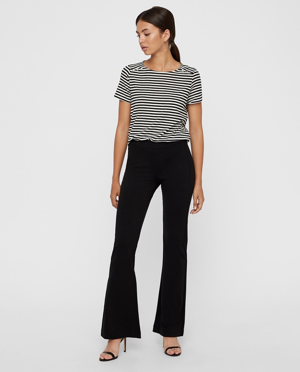 

Женские однотонные расклешенные брюки Vero Moda, черный