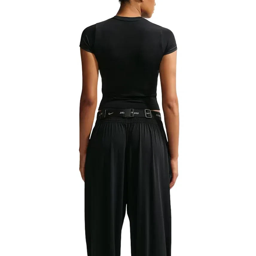 Женская футболка SKIMS Stretch Knit Cropped T-Shirt 'Obsidian Igneous' Nike, Obsidian/Igneous — фото 3