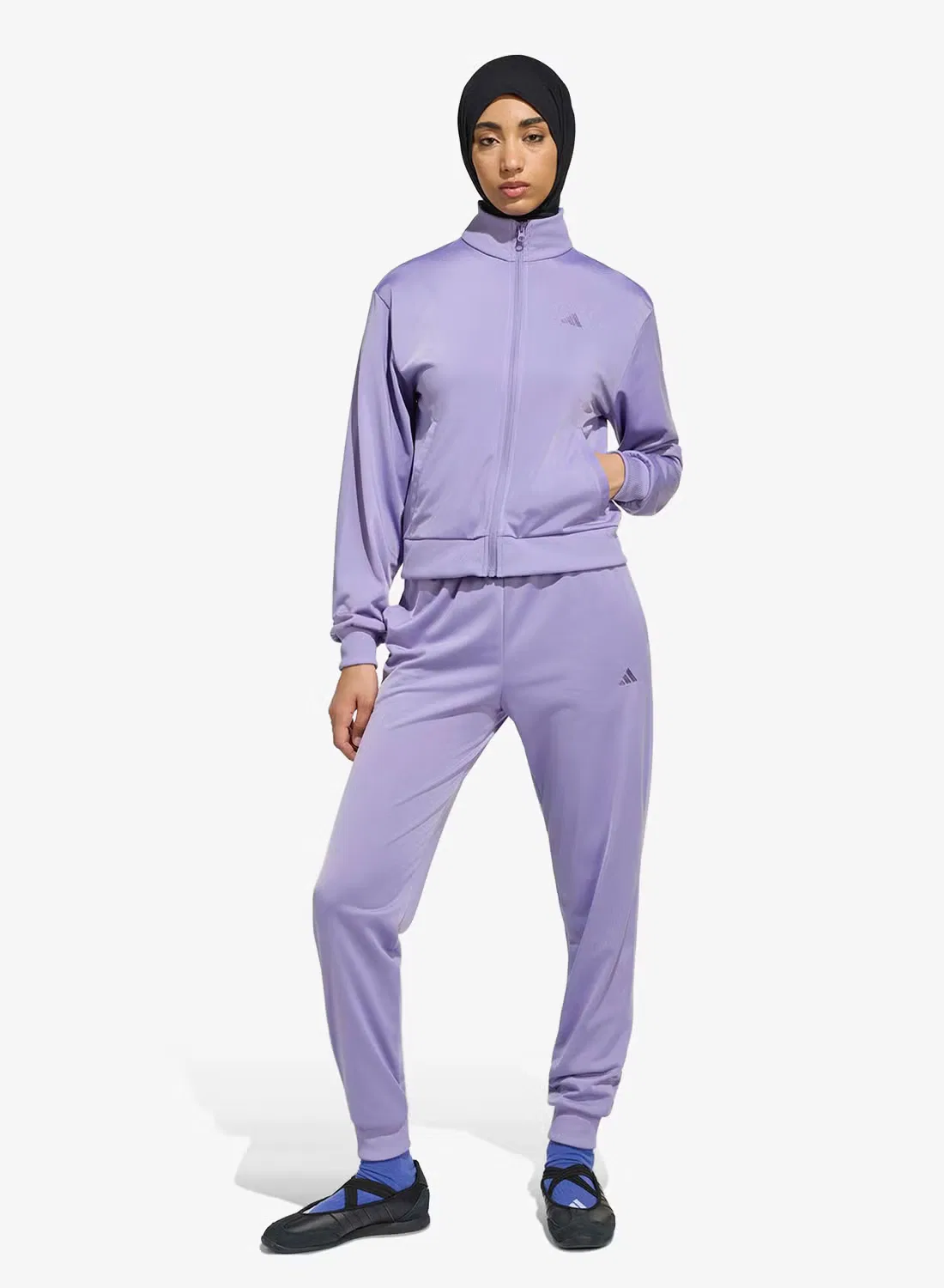 Спортивный костюм уютный из трикотажа Adidas, маджента