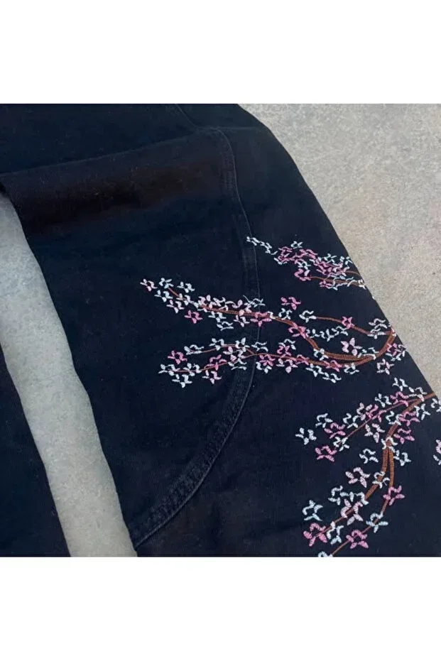Детские джинсы свободного кроя с принтом Sakura flower embroidered Weekeep, Black — фото 3