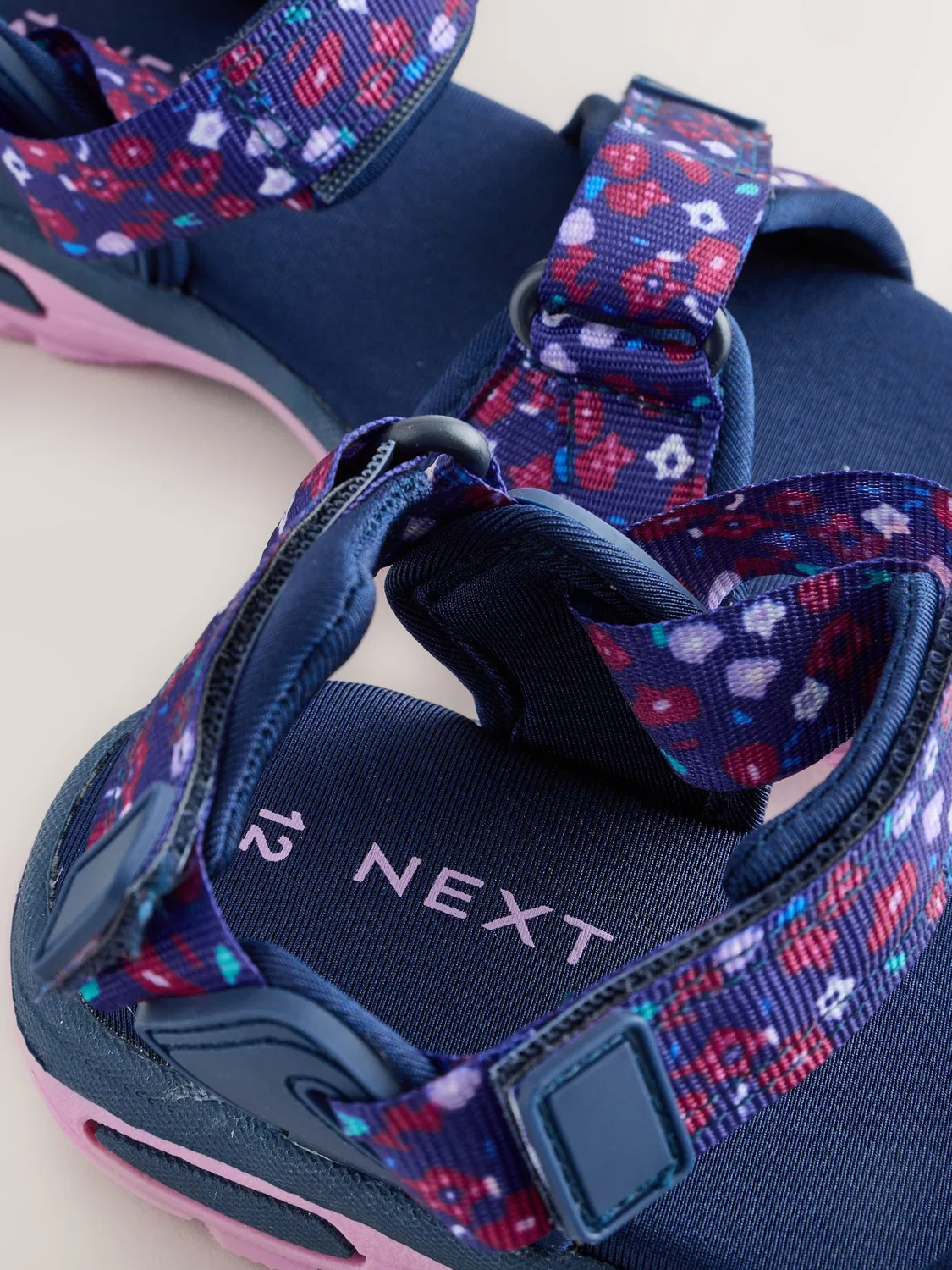 Сандалии Trekker, Navy/Purple Floral Next — фото 3