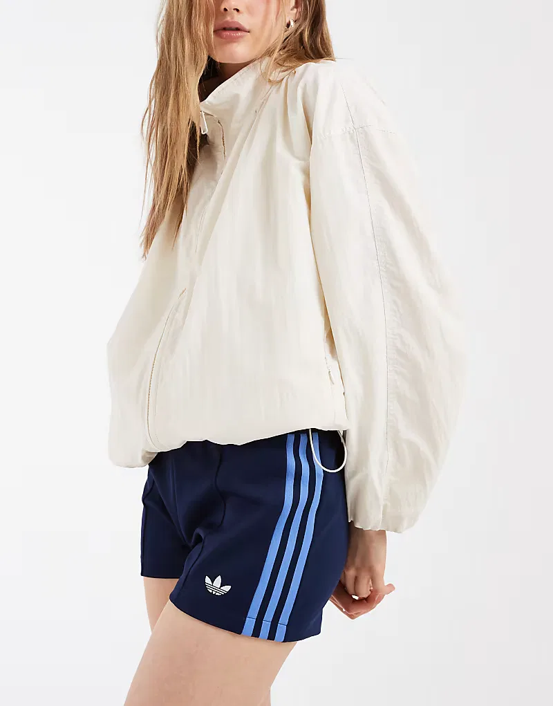 Классические шорты Adidas Originals в сочетании темно-синий и синего цветов — фото 3