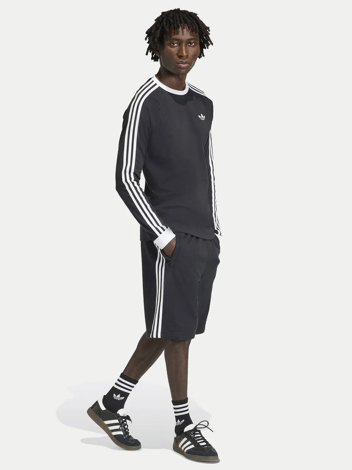 Мужские спортивные шорты стандартного кроя Adidas, черный — фото 2