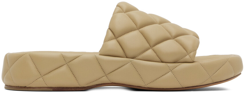 

Бежевые дутые сандалии Bottega Veneta