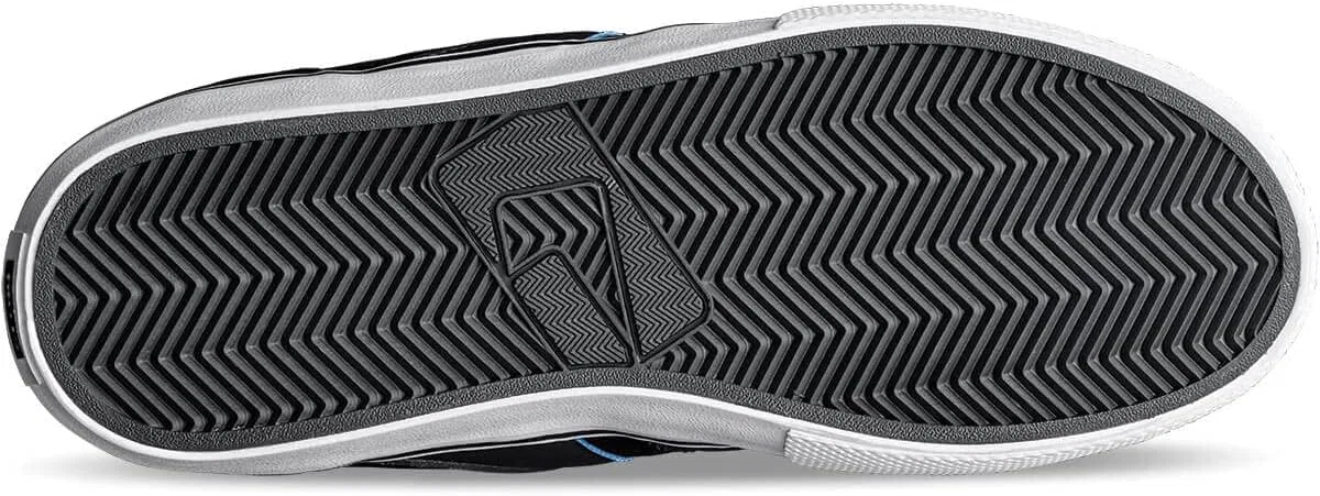 Мужские кроссовки для скейтбординга Globe Chukka, Black/White/Cobalt — фото 4