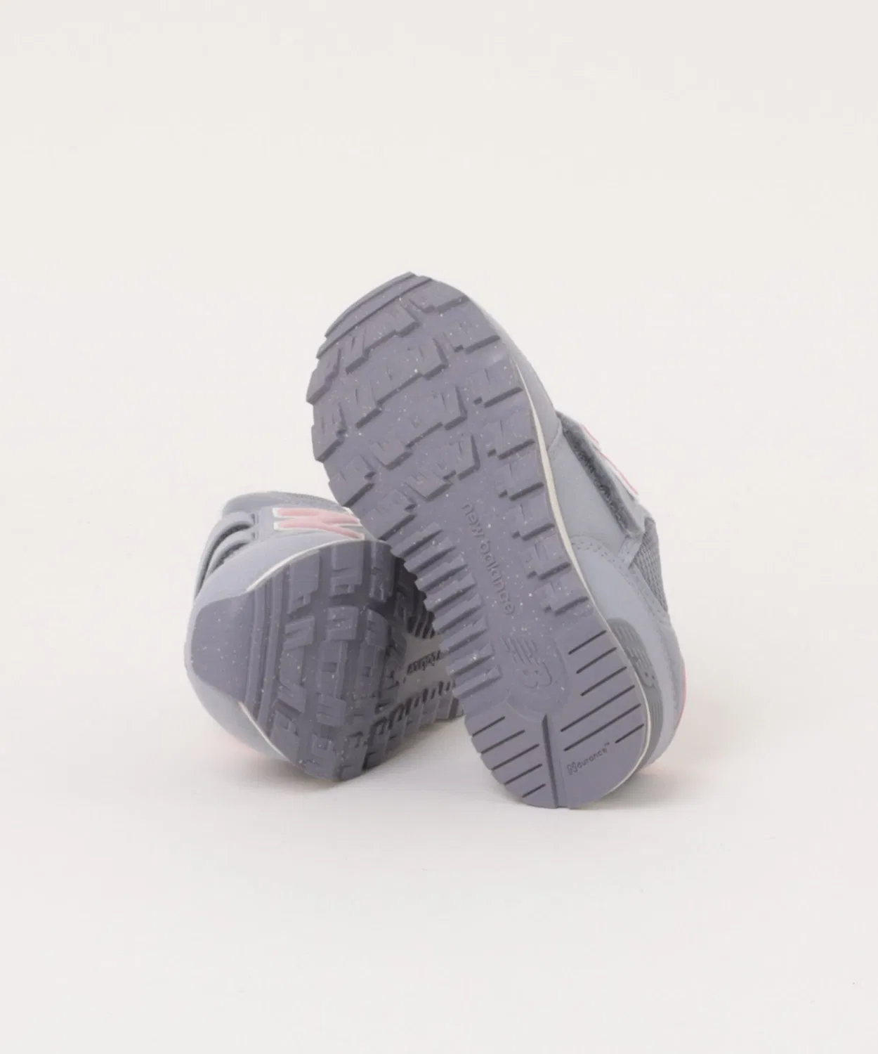 Детские кроссовки с поддержкой свода стопы P313 9HD New Balance, Blue/Pink — фото 3