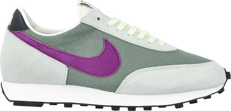 

Кроссовки Nike Daybreak SP 'Silver Pine Hyper Violet', зеленый