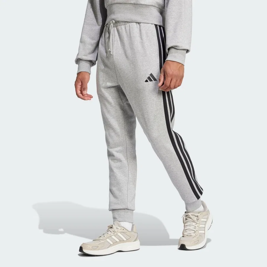 Спортивные штаны из футера с тремя полосами Essential 3-Stripes adidas, Серо-черный