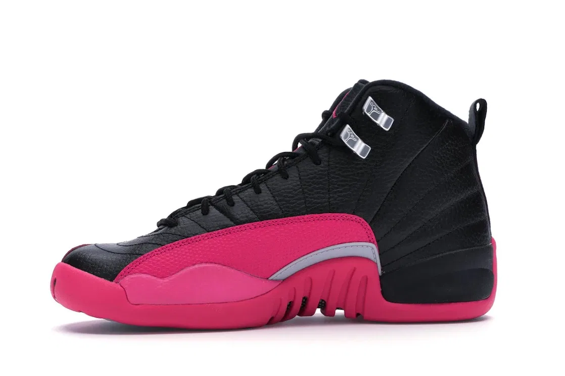 Детские кроссовки Lifestyle с моделью Jordan 12 Retro Jordan, Black/Deadly Pink-Metallic Silver — фото 3