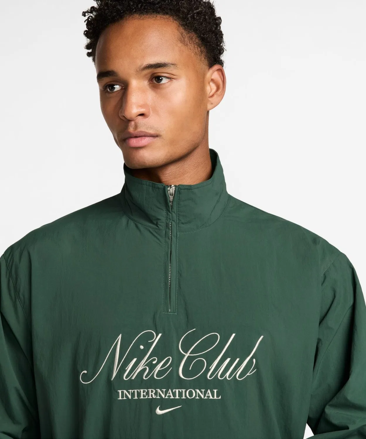 Мужская куртка из нейлона с полузастежкой-молнией Nike Club Half Zip Jacket, Black — фото 3