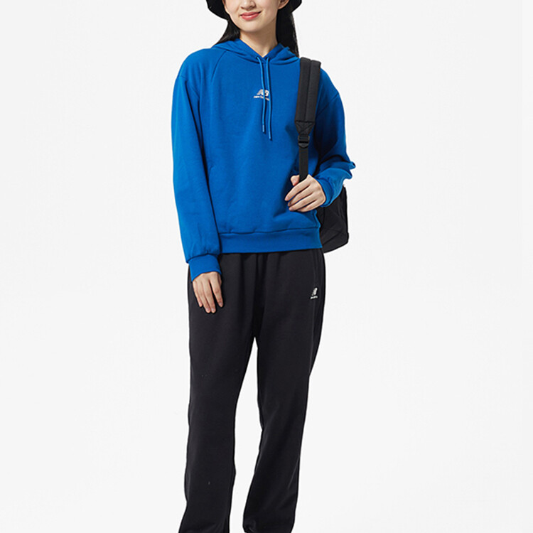 

Свитшот женский синий New Balance