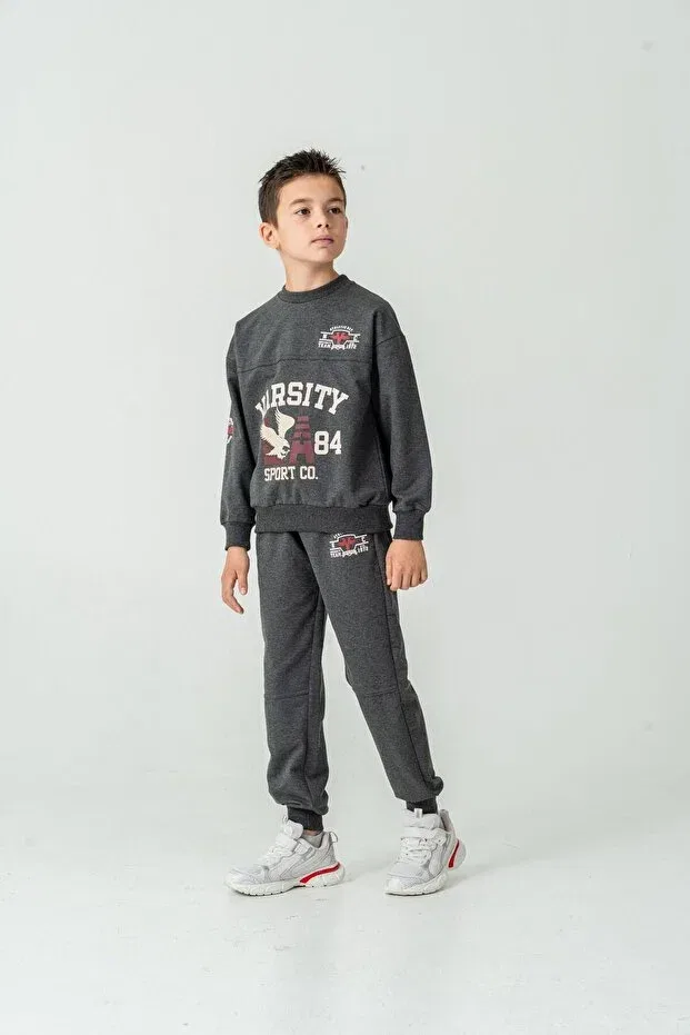 Детский спортивный комплект для мальчиков с принтом Varsity 1984 sport co. Mışıl Kids, Anthracite — фото 4