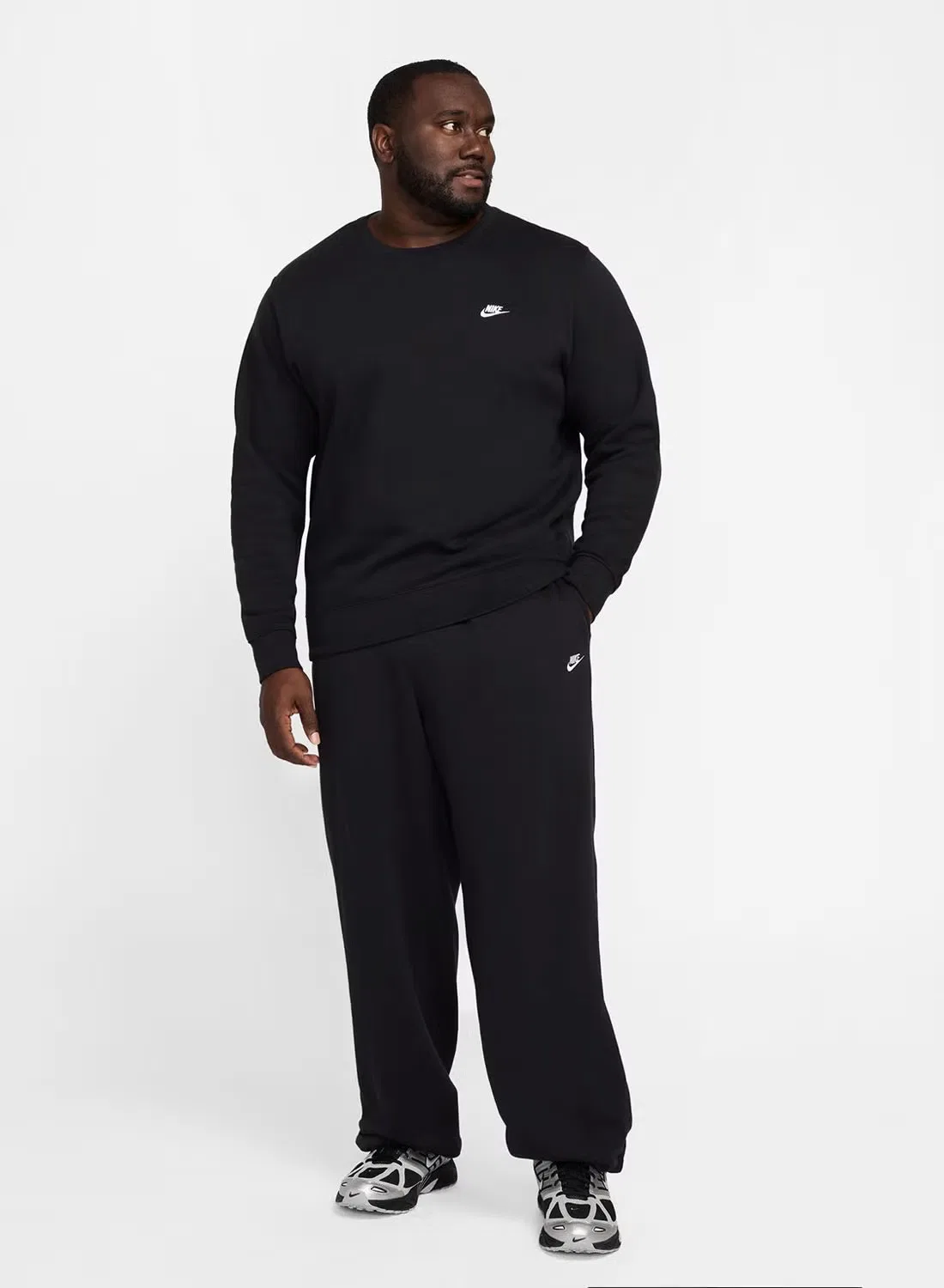 Свитшот с вышитым логотипом Club Nike, черный — фото 4